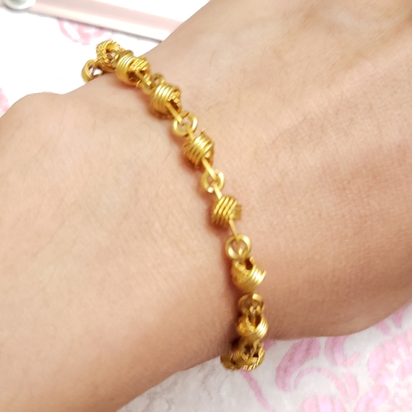 Anne Klein Gold-Tone bracelet - Picture 2 of 5